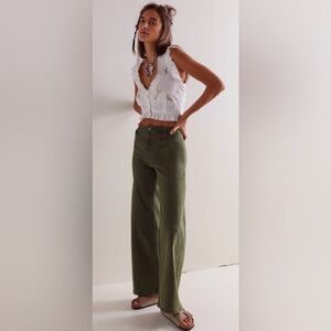 We The Free Libre Wide-Leg Jeans by Free People in the color Thyme. Size 27